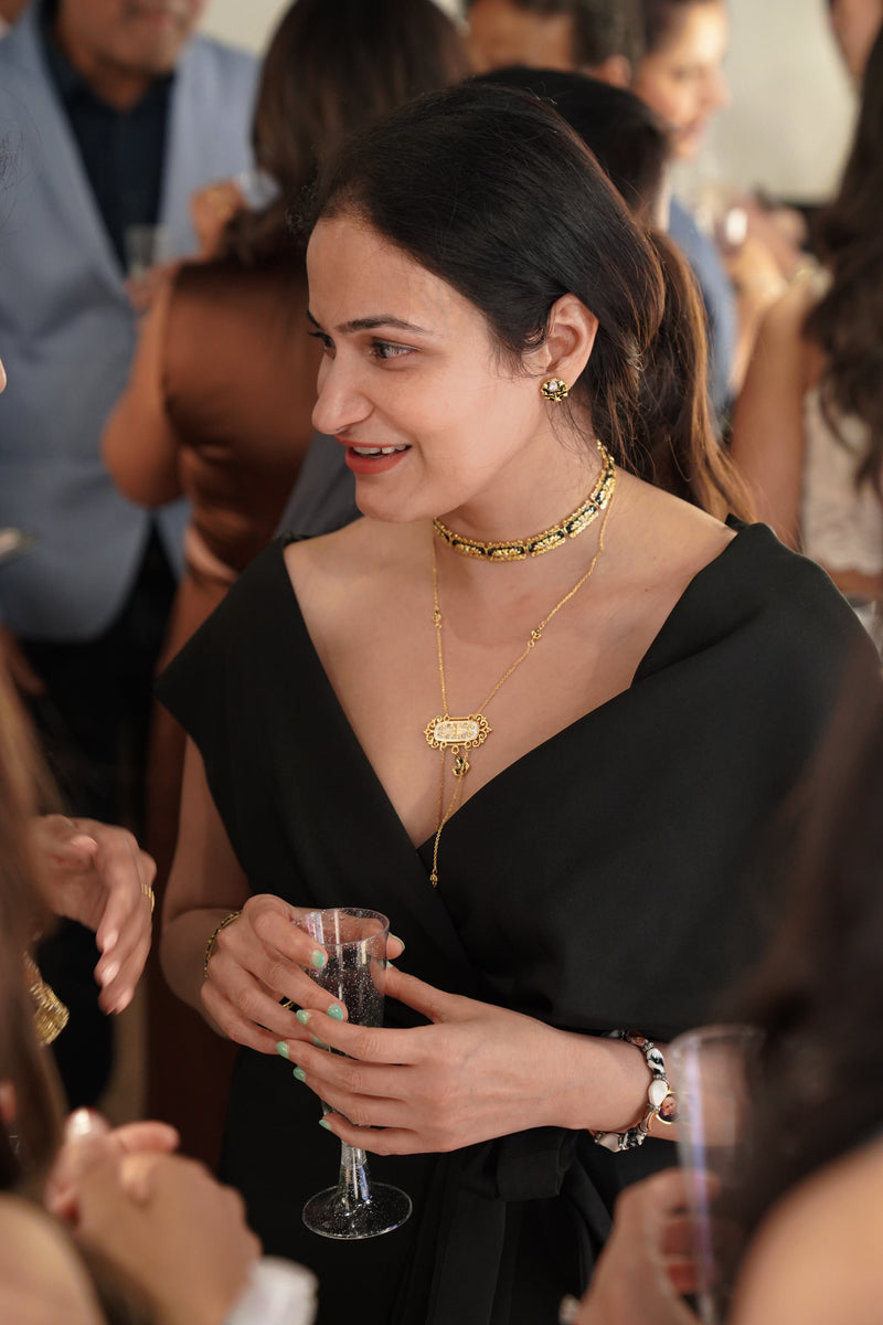 What Jewellery to Wear During Christmas Week