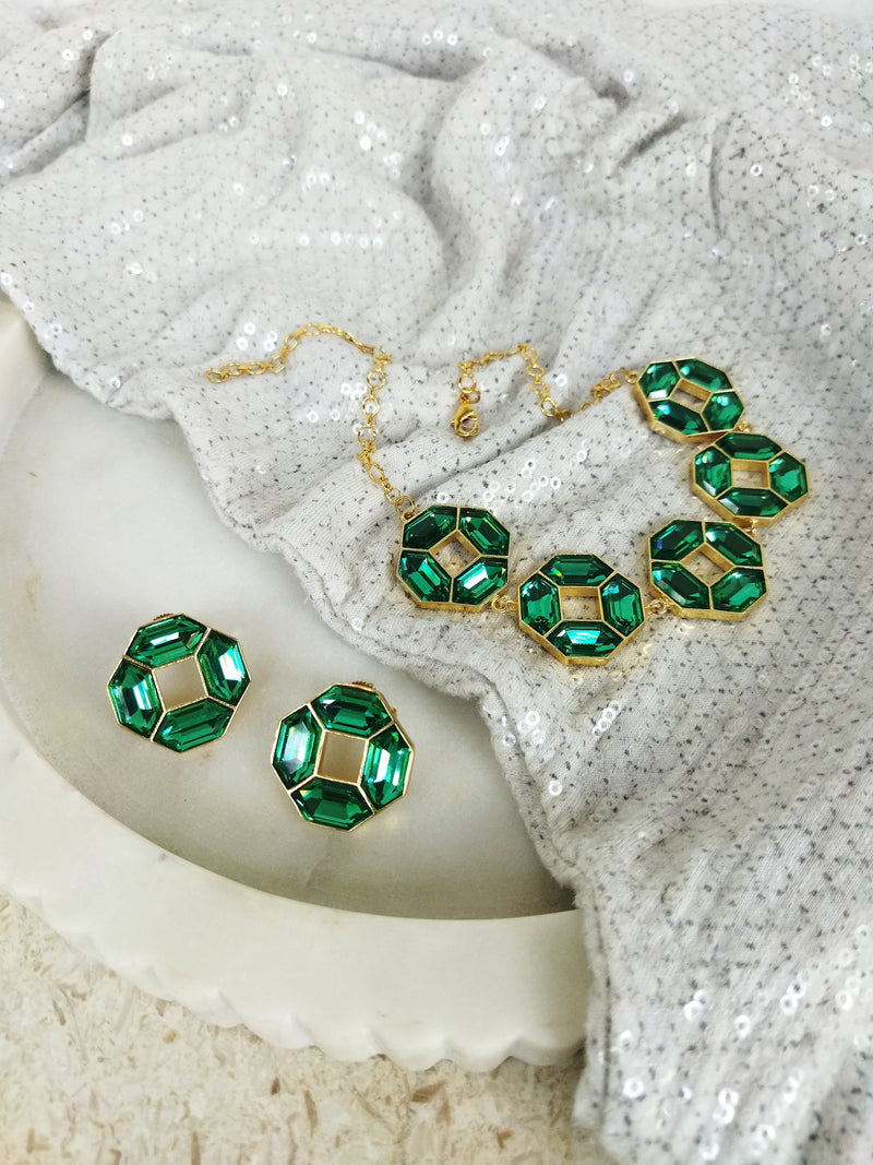 Emerald Cavana Necklace Set