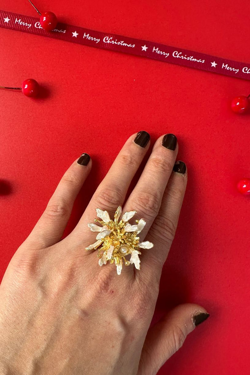 White Wild Flower Ring