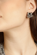  Analyzing image    Mirror-Silver-New-Stud-Earrings-UK,Spain