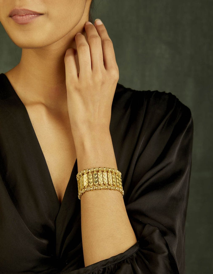  Chunky Gold Bracelet-Melrosia,UK,USA