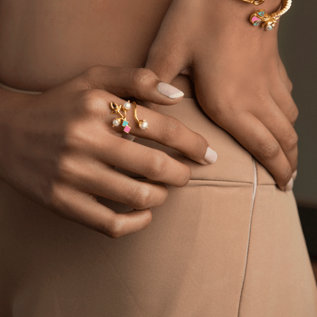 The Jewel Jar Shaya Rings Pearl Enamel Ring Floral Statement earrings 